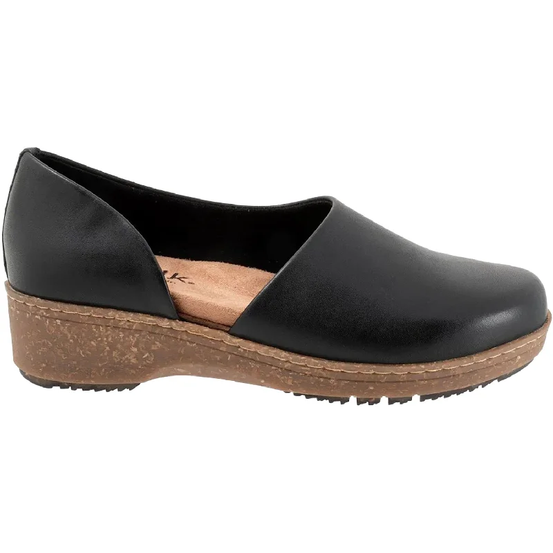 mules-&-clogs-with-elegant-touch-Clogs-for-walking-in-spring-Women's Soft Walk Addie Black Nubuck